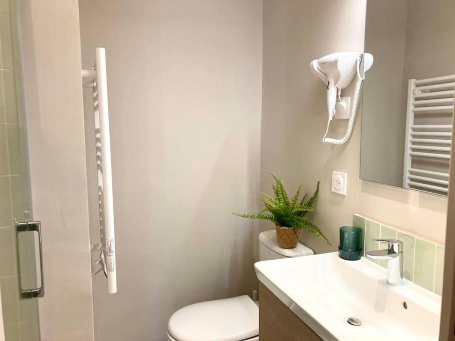 Le Palm Appartement Elegant & Design En Bord Riviere Collobrières Eksteriør billede