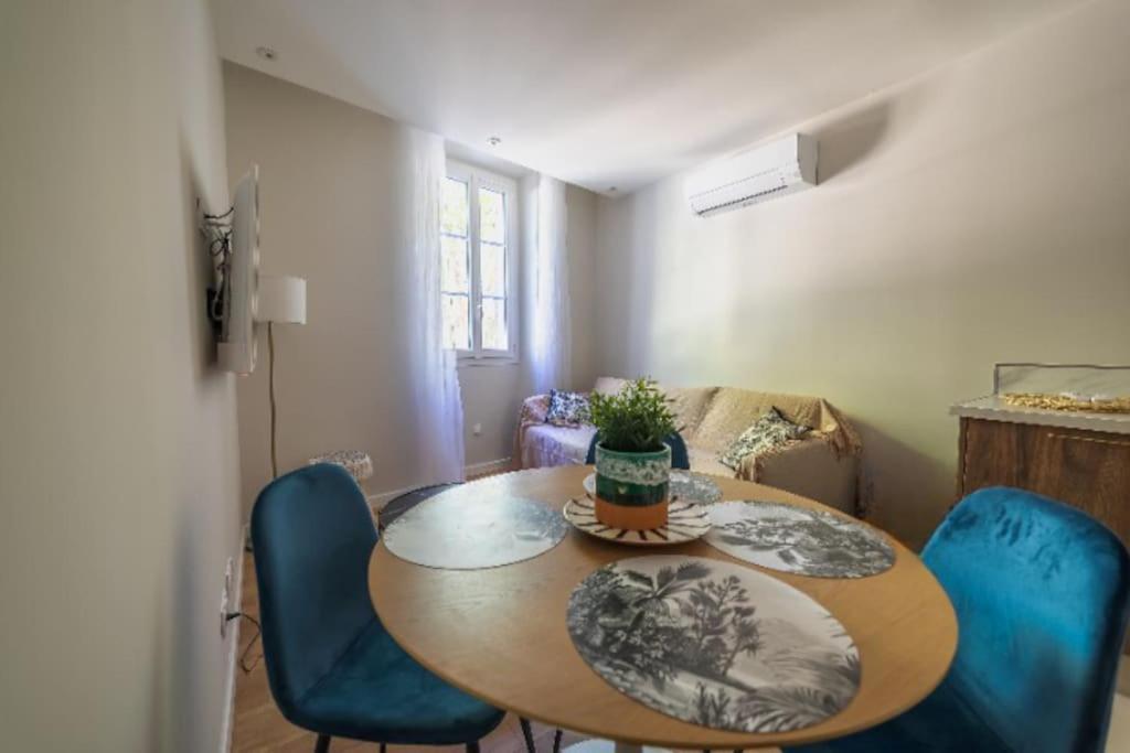 Le Palm Appartement Elegant & Design En Bord Riviere Collobrières Eksteriør billede